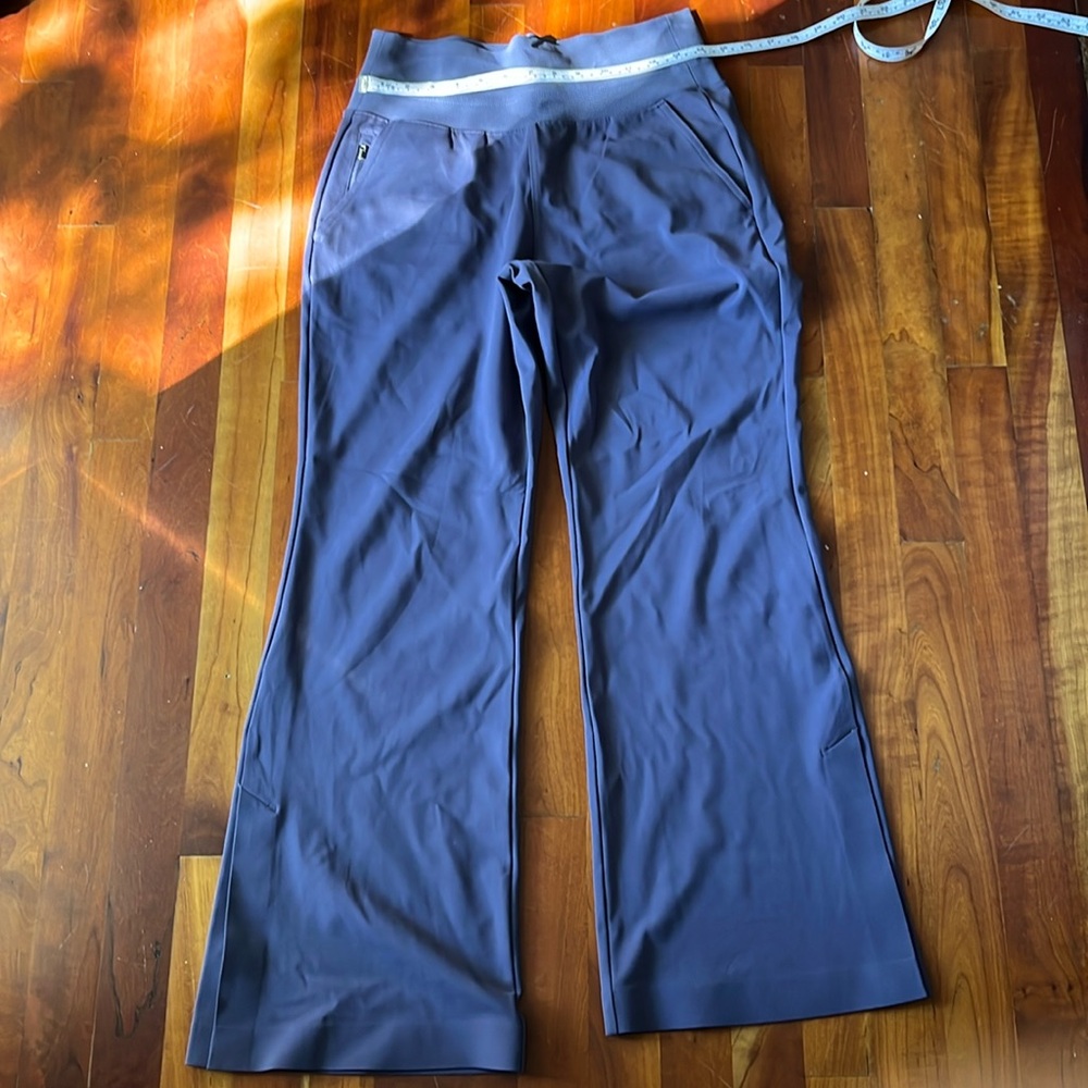 Athleta Venice pants flare size small nwot